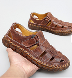 Comfortable Fashion Design Buckle Strap Summer Beach Slippers Pure Leather Sandals Shoes for Men