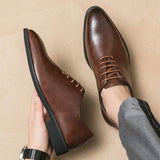 Pointed Toe Fashion Black Brown Dress Shoes Classic Design Hot Selling Lace up Durable Men Red Bottom Shoes