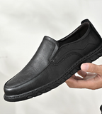 Round Toe Cowhide Material Slip on Durable Fashion Walking Casual Loafers Comfortable Genuine Leather Shoes for Men