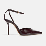 Sandales a Talons Hauts Women's Black Patent Leather Pointed-Toe Stiletto Heels Sandals - Open-Toe with Single Strap