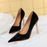Sandalias De Lujo Para Mujer Factory Wholesale Low MOQ Reflective Leather Sepatu Middle High Stiletto Heels for Lady