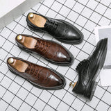 Lace up Men Brogue Shoes Fashion Classic Designers Good Quality Dress Shoes Oxfords for Men