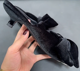 New Style Women's Black Velour Bow-Embellished Square-Toe Open-Toe Low-Heel Stiletto Slide Sandals for Outdoor Wear