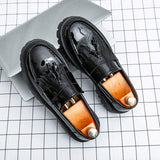 Thick Sole Height Increasing Durable Fashion Tassel Loafers Classic Design Round Toe Men Formal Dress Shoes