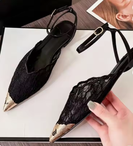 Lace Sandali Donna Femme 2026 New Elegant Women's Lace Metal Toe Cap Ankle Strap Casual Pointed Toe Flat Sandals