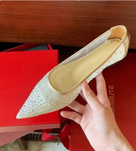Designer Diamond Rhinestone New Soft Sole Mesh Shoes Flat Slipper Pumps Pointed Toe Women Flat Shoes