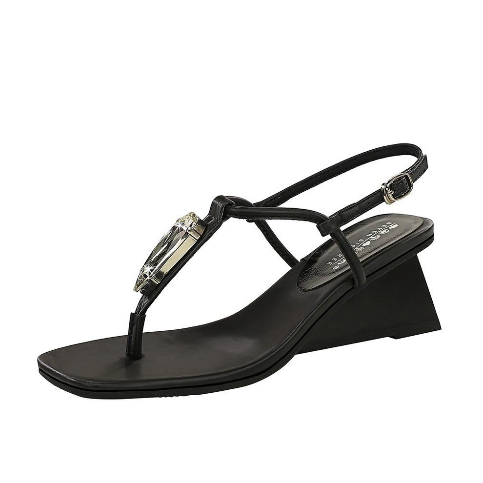 Summer 2025 Fashion Wedges Heels Flip Flops Outdoor Peep Toe Women Ladies Slides Sandals