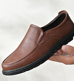 Round Toe Cowhide Material Slip on Durable Fashion Walking Casual Loafers Comfortable Genuine Leather Shoes for Men