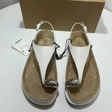 Chaussures Plates Femmes Versatile Casual Female Flat Sandals with Round Toe Decorative Metallic Buckles