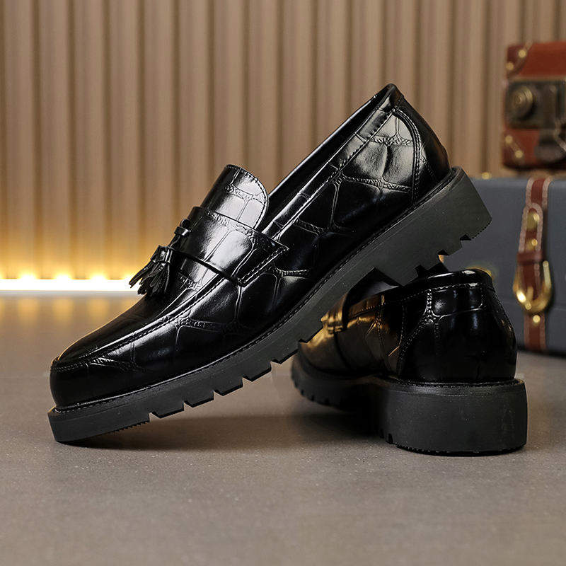 Pointed Toe Casual Daily Footwear Handsome Wedding Tassel Loafers Comfortable Classic Men Fashion Dress Shoes