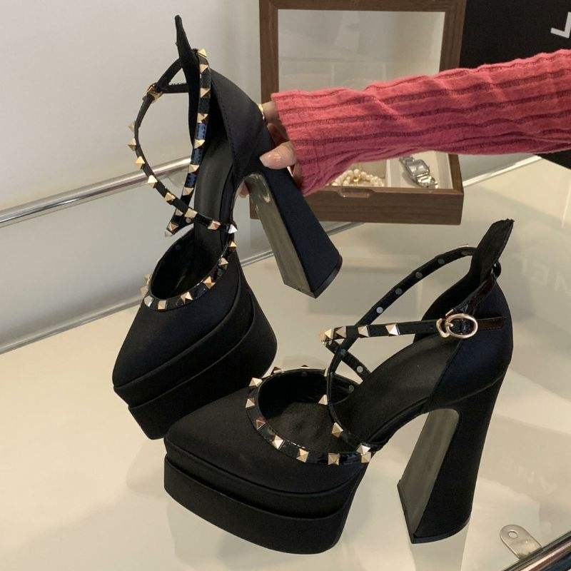 Sandalias Con Plataforma Studded Cross Strap Chunky Buckle Luxury Women Platform Heels