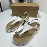 Chaussures Plates Femmes Versatile Casual Female Flat Sandals with Round Toe Decorative Metallic Buckles