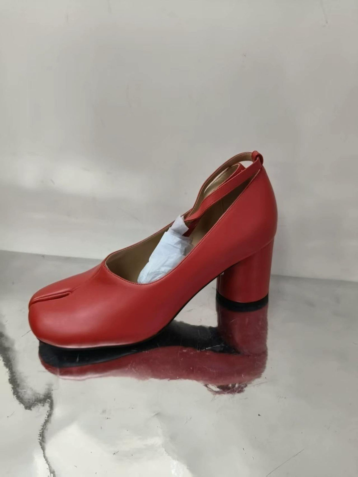 Women's Split-Toe Pig Hoof Shoes Ladies Block Heel Pumps Elastic Band Niche-Designed Horseshoe Quality High Heels