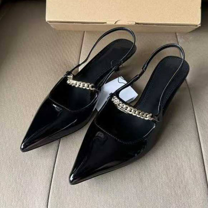 Women's Pointed-toe Patent Leather Kitten Heel Sandals Chain Embellished Back Strap 4.5cm Slide Heeled Sandals